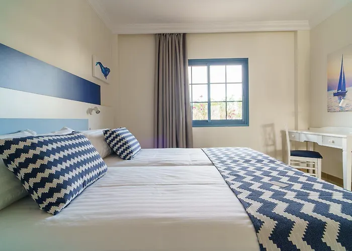 Cordial Marina Blanca 4*