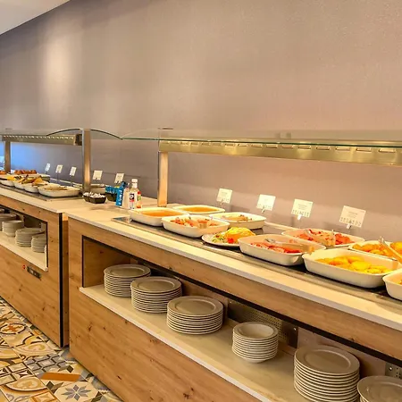 Cordial Marina Blanca Hotel