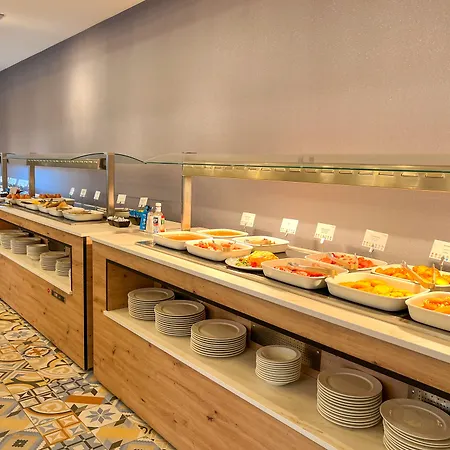 Cordial Marina Blanca 4* بلايا بلانكا