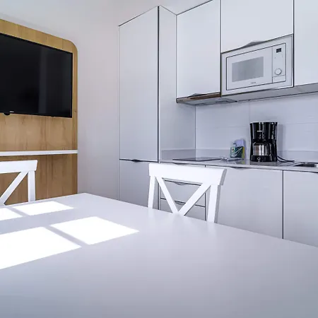 Cordial Marina Blanca بلايا بلانكا